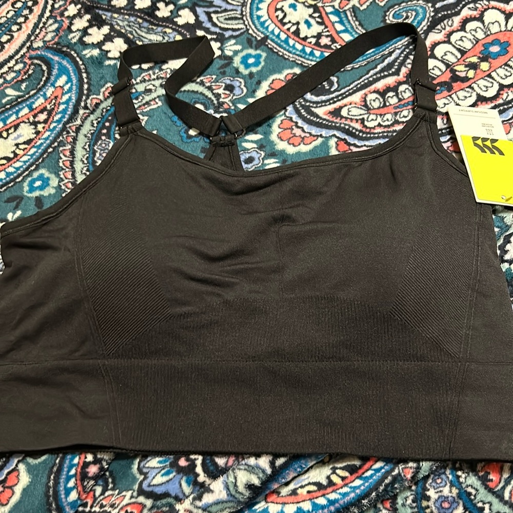 NWT All In Motion Seamless Cami Midline Sports Bra
